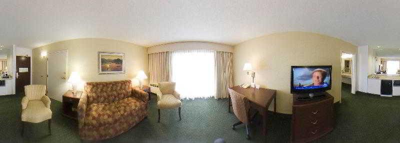 Courtyard By Marriott Wichita East Otel Dış mekan fotoğraf