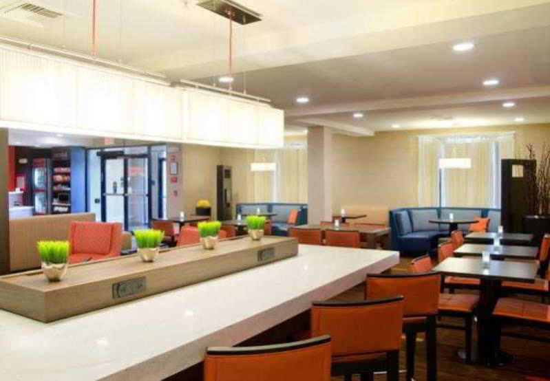 Courtyard By Marriott Wichita East Otel Dış mekan fotoğraf