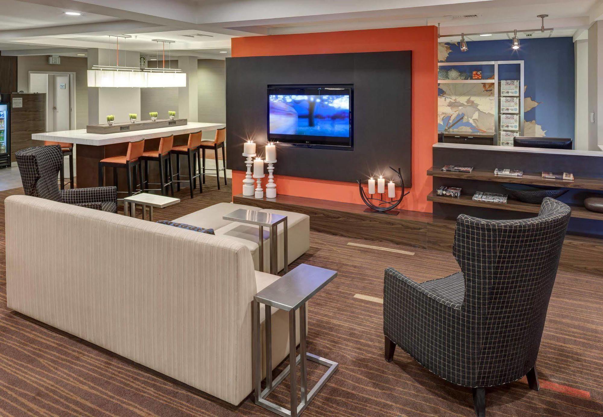 Courtyard By Marriott Wichita East Otel Dış mekan fotoğraf