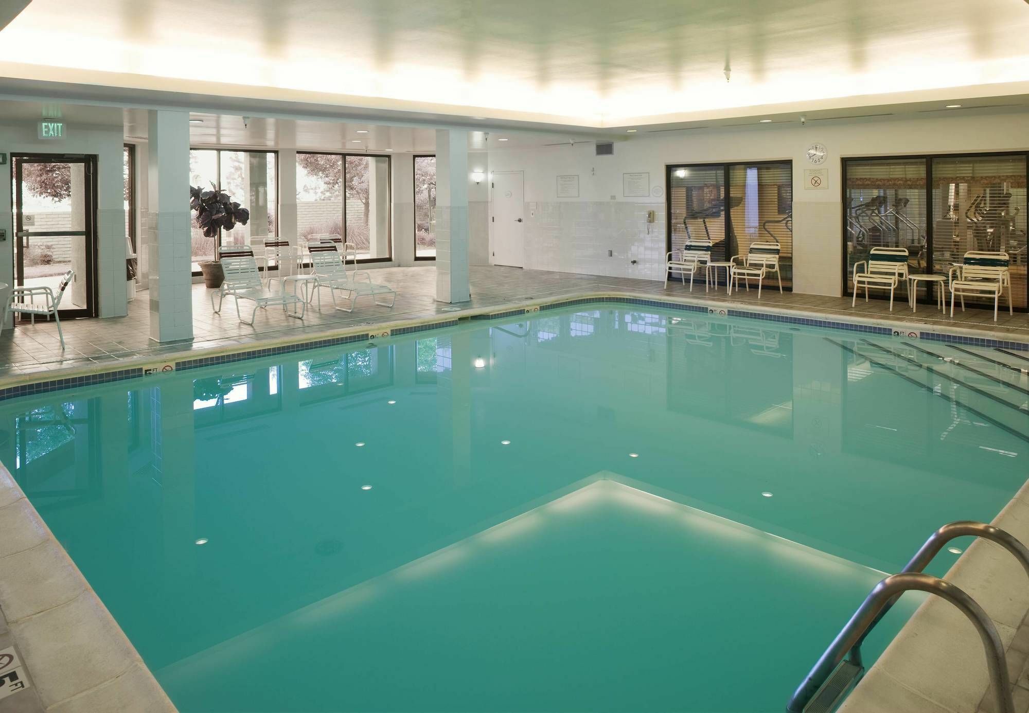 Courtyard By Marriott Wichita East Otel Dış mekan fotoğraf